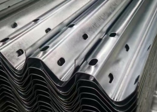 波形護欄板的分類